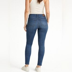 Lucky Brand Classic Blue Women's Jeans 6/28